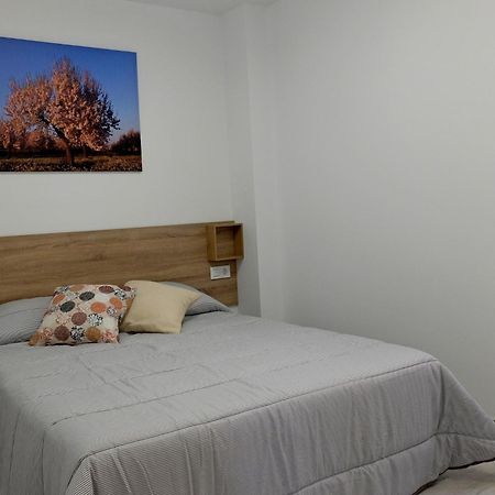 Gegant De Pedra Apartaments Adzaneta Екстериор снимка