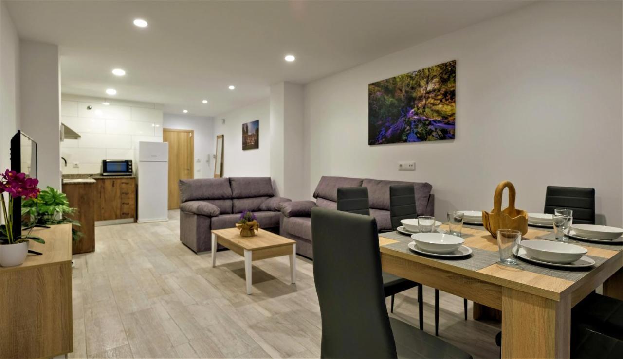 Gegant De Pedra Apartaments Adzaneta Екстериор снимка