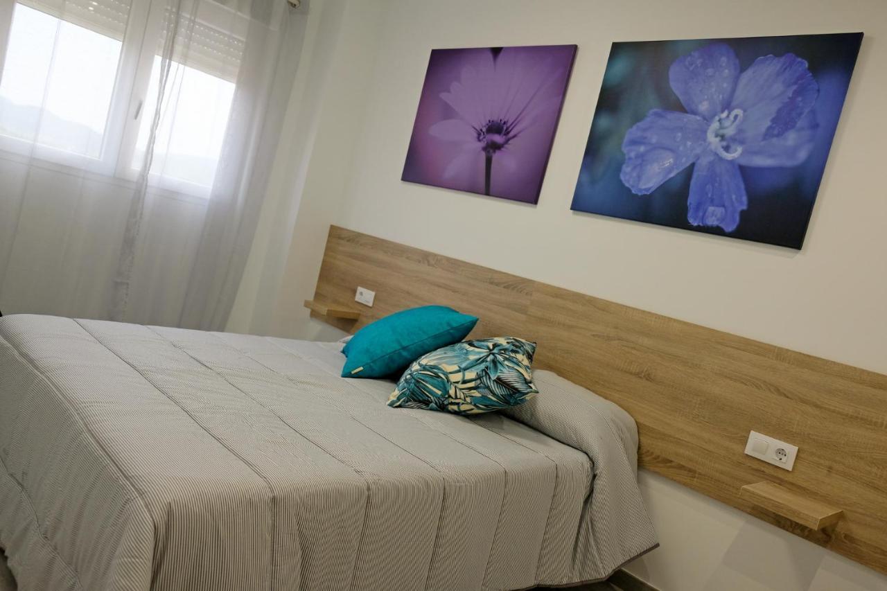 Gegant De Pedra Apartaments Adzaneta Екстериор снимка