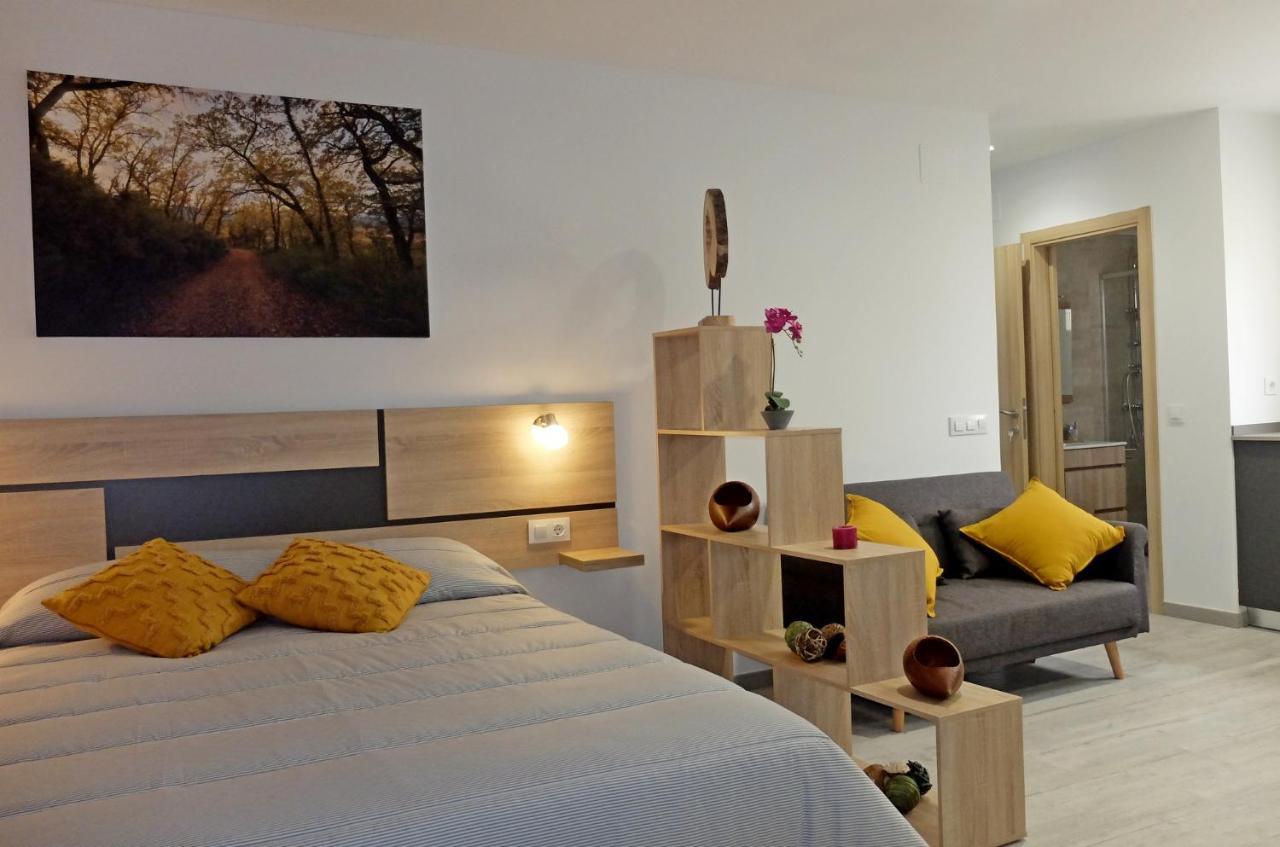 Gegant De Pedra Apartaments Adzaneta Екстериор снимка