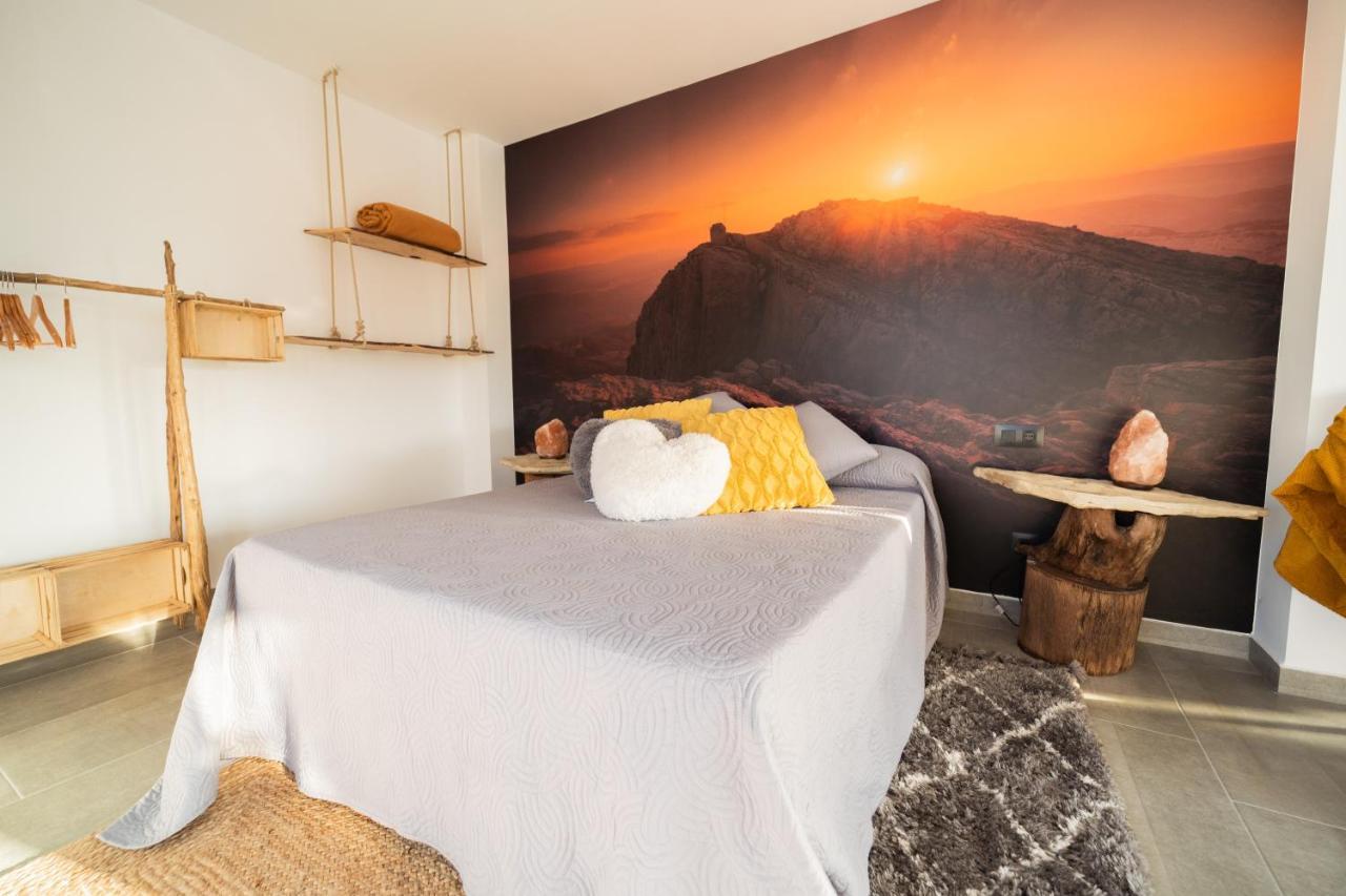Gegant De Pedra Apartaments Adzaneta Екстериор снимка
