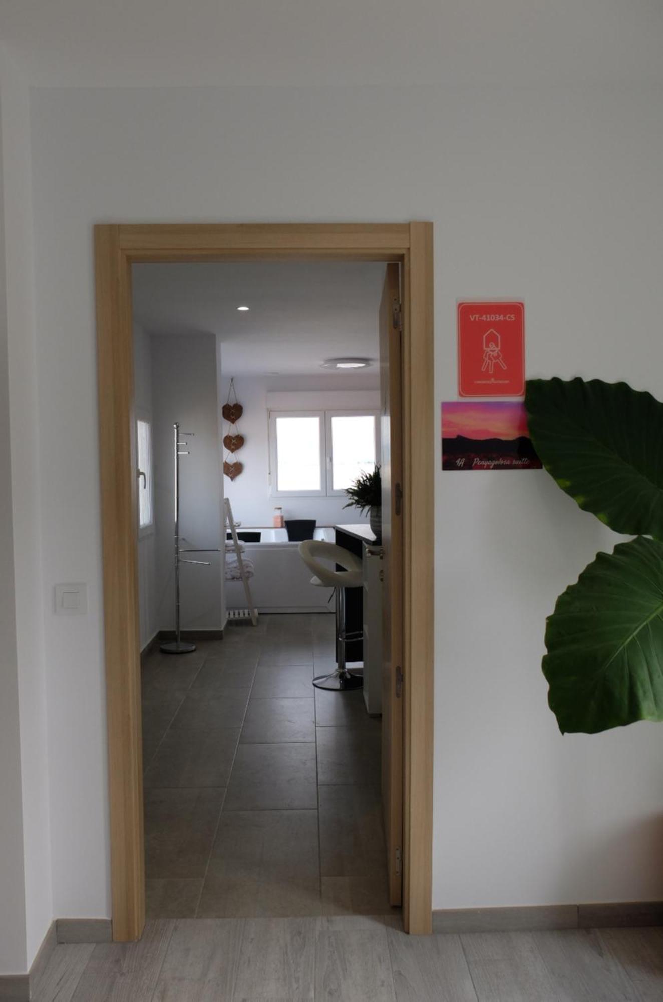 Gegant De Pedra Apartaments Adzaneta Екстериор снимка
