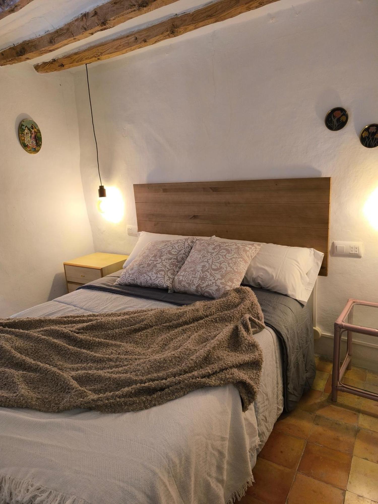 Gegant De Pedra Apartaments Adzaneta Екстериор снимка