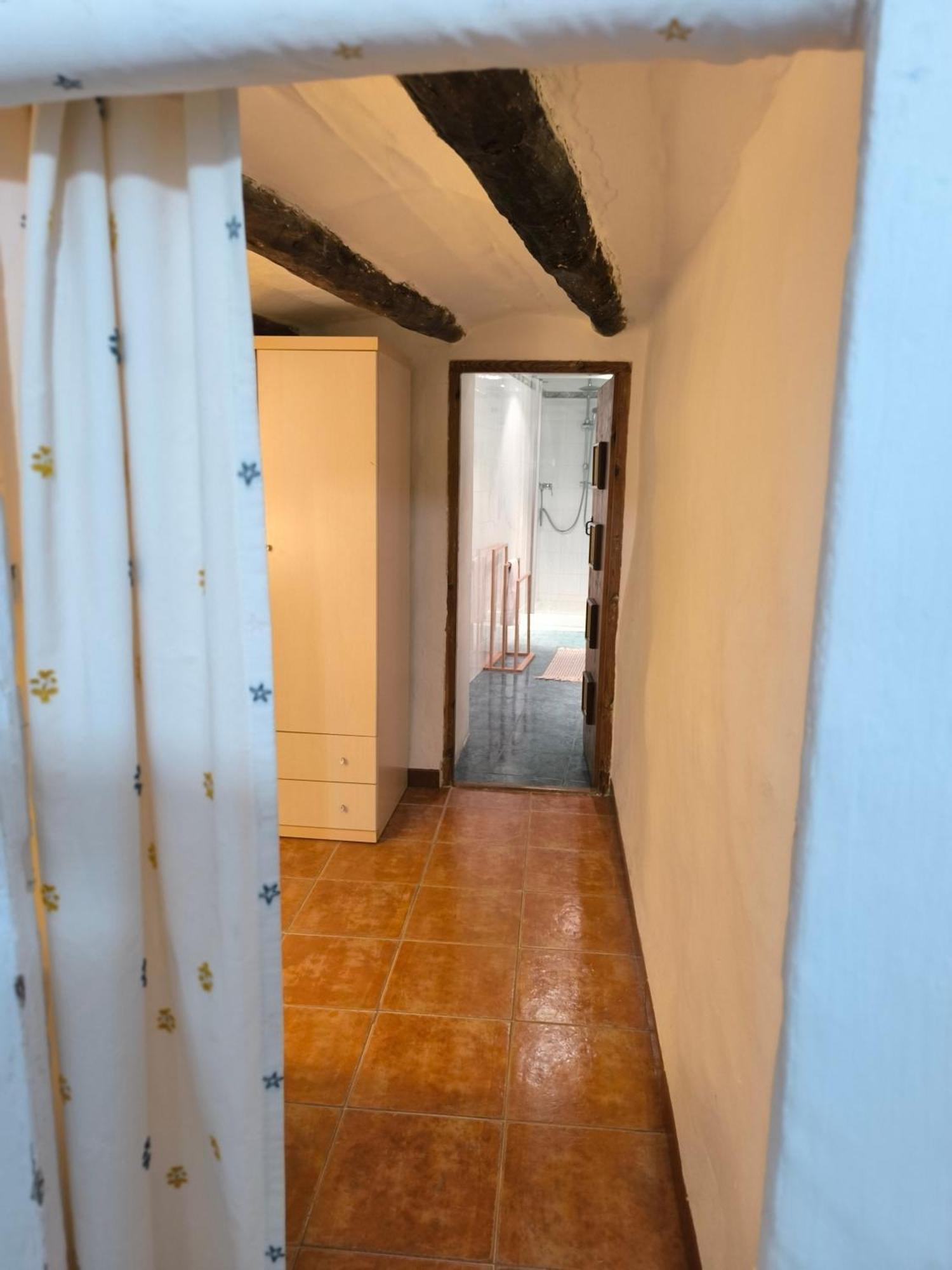 Gegant De Pedra Apartaments Adzaneta Екстериор снимка