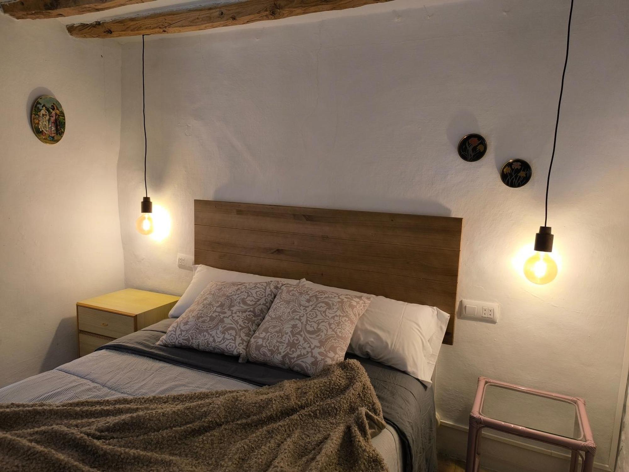 Gegant De Pedra Apartaments Adzaneta Екстериор снимка