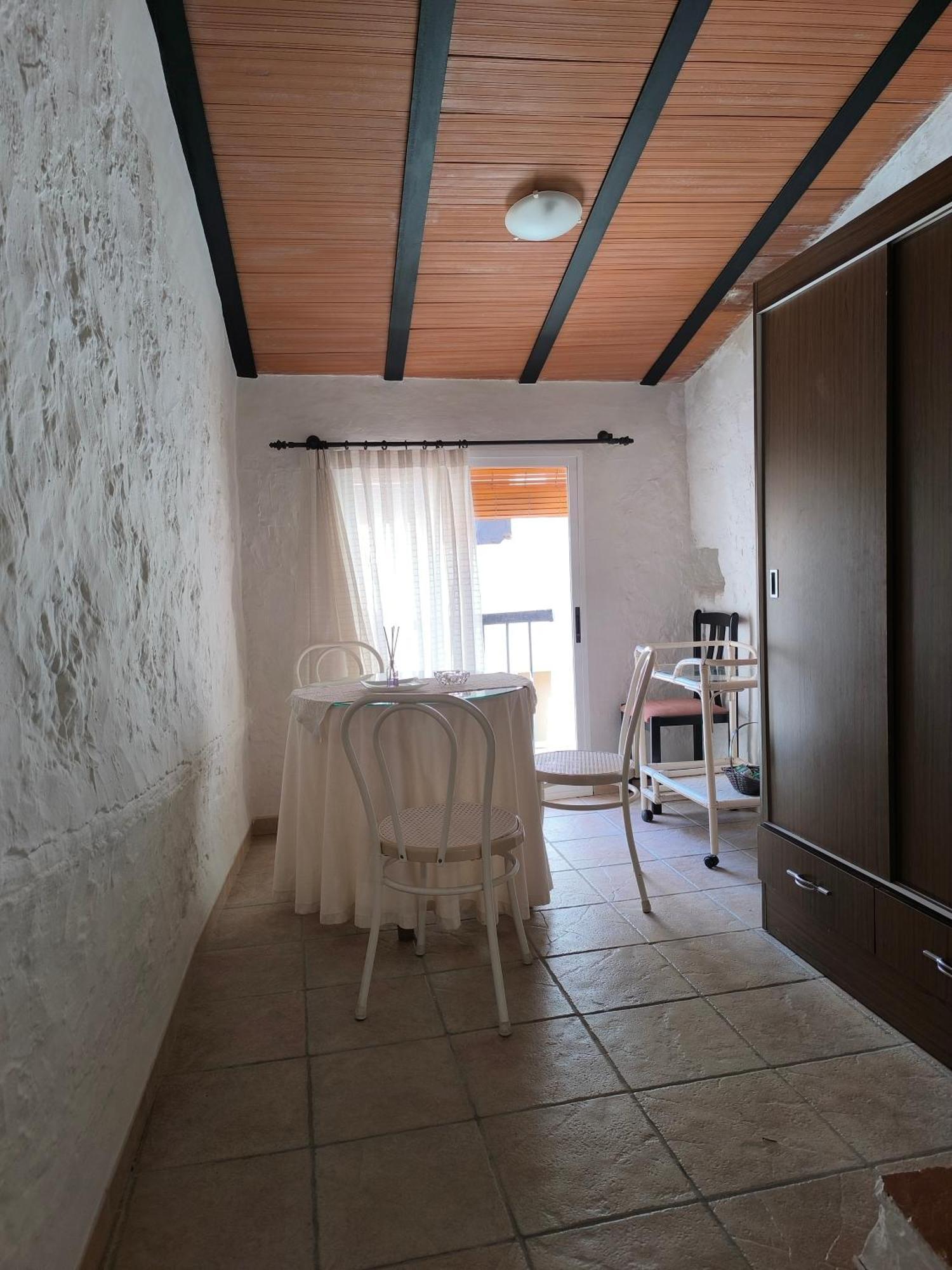 Gegant De Pedra Apartaments Adzaneta Екстериор снимка